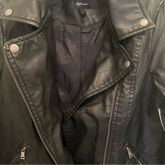 Reitman’s Women’s Black Faux Leather Moto Jacket with Tailor Collar in Small - Picture 8 of 13